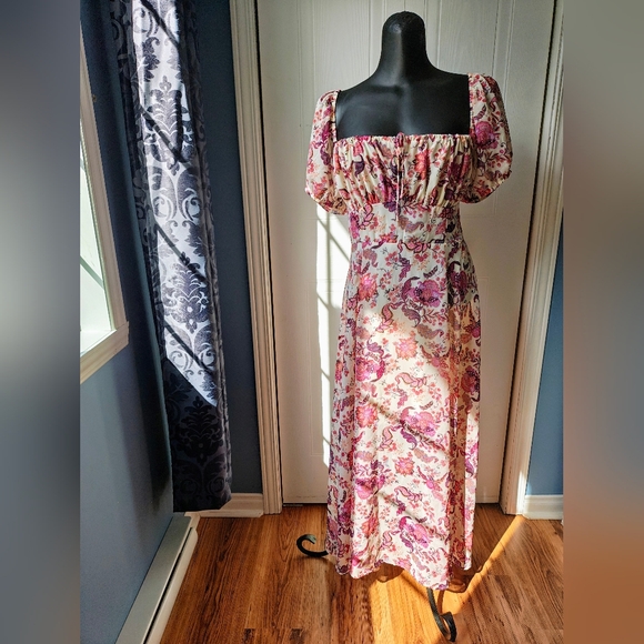 Forever 21 Dresses & Skirts - BNWT Bohemian Floral Print Dress By Forever 21